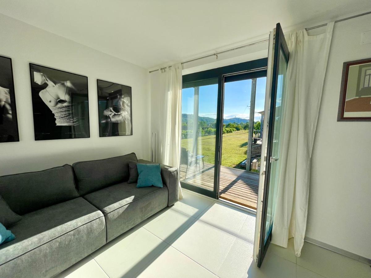 Mega Apartment Prvacina Luaran gambar